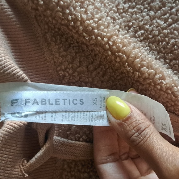 Fabletics Sherpa Teddy Lux Joggers Desert Brown Size Extra Small - Picture 8 of 10